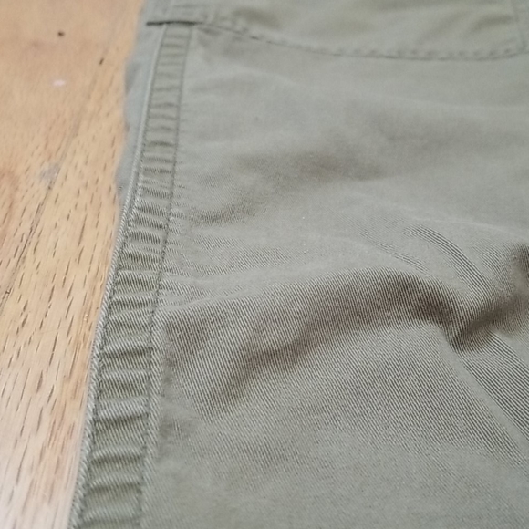 J Crew Stretch Cargo Capri Pant - Picture 6 of 7